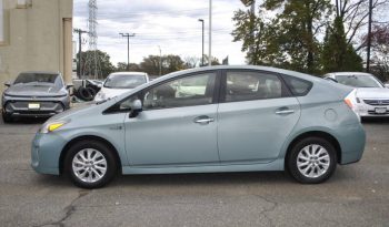 2012-toyota-prius-plug-in-hybrid-base-4dr-hatchback-3