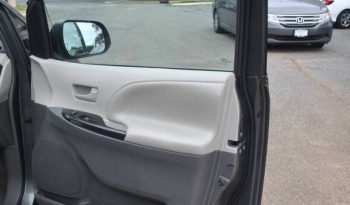 2012-toyota-sienna-le-7-passenger-auto-access-seat-4dr-mini-van-14