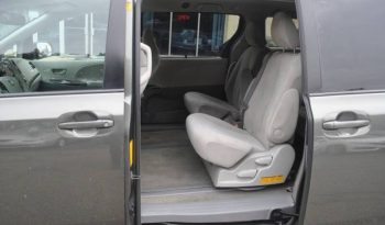 2012-toyota-sienna-le-8-passenger-4dr-mini-van-v6-14