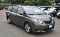 2012 Toyota Sienna LE 8-Passenger