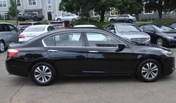 2015-honda-accord-lx-4dr-sedan-cvt-15