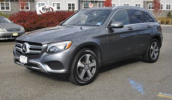 2016-mercedes-benz-glc-glc-300-4matic-awd-4dr-suv-40