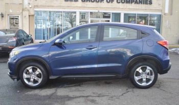 2017-honda-hr-v-lx-awd-4dr-crossover-3