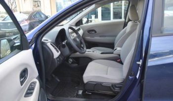 2017-honda-hr-v-lx-awd-4dr-crossover-9
