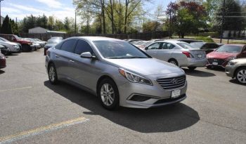 2017-hyundai-sonata-base-4dr-sedan-pzev-1