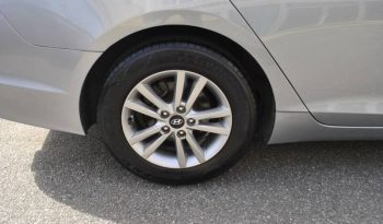 2017-hyundai-sonata-base-4dr-sedan-pzev-53