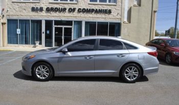 2017-hyundai-sonata-base-4dr-sedan-pzev-6