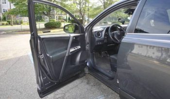 2017-toyota-rav4-le-awd-4dr-suv-13