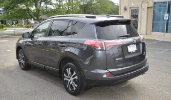 2017-toyota-rav4-le-awd-4dr-suv-33