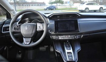 2018-honda-clarity-plug-in-hybrid-base-4dr-sedan-11